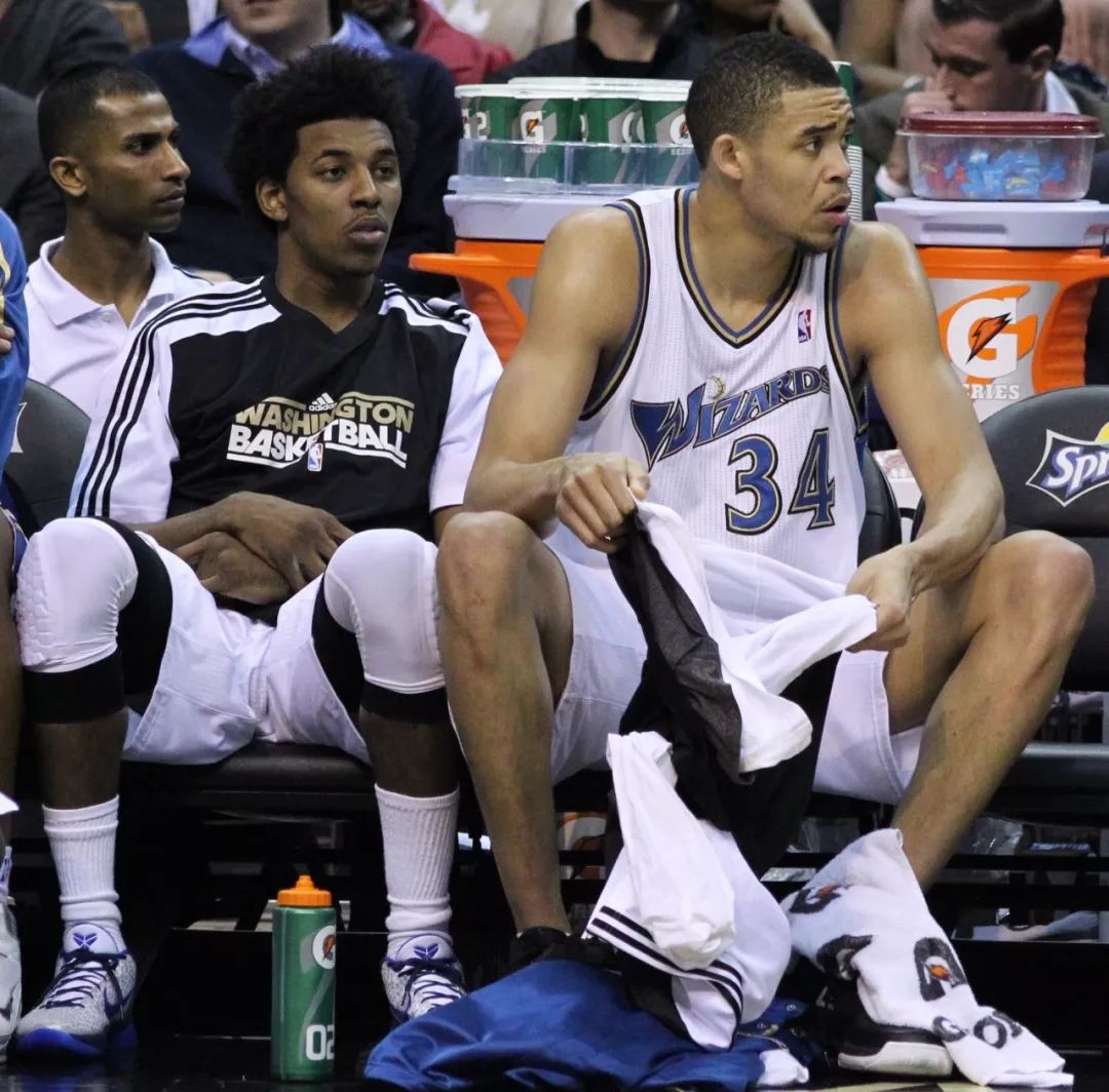 插座与家庭 插座与家庭